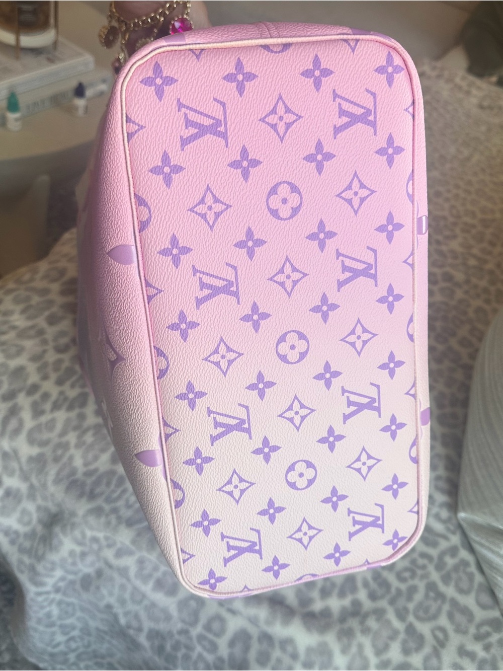 Louis Vuitton Sunrise Pastel Neverfull Tote - Picture 9 of 12